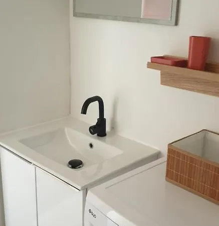Logement Entier - - Terrasse - Barbecue Apartment
